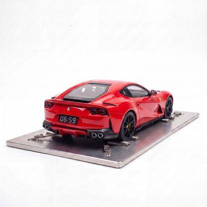 RevClock — budzik supersamochod (Ferrari 812 Superfast)